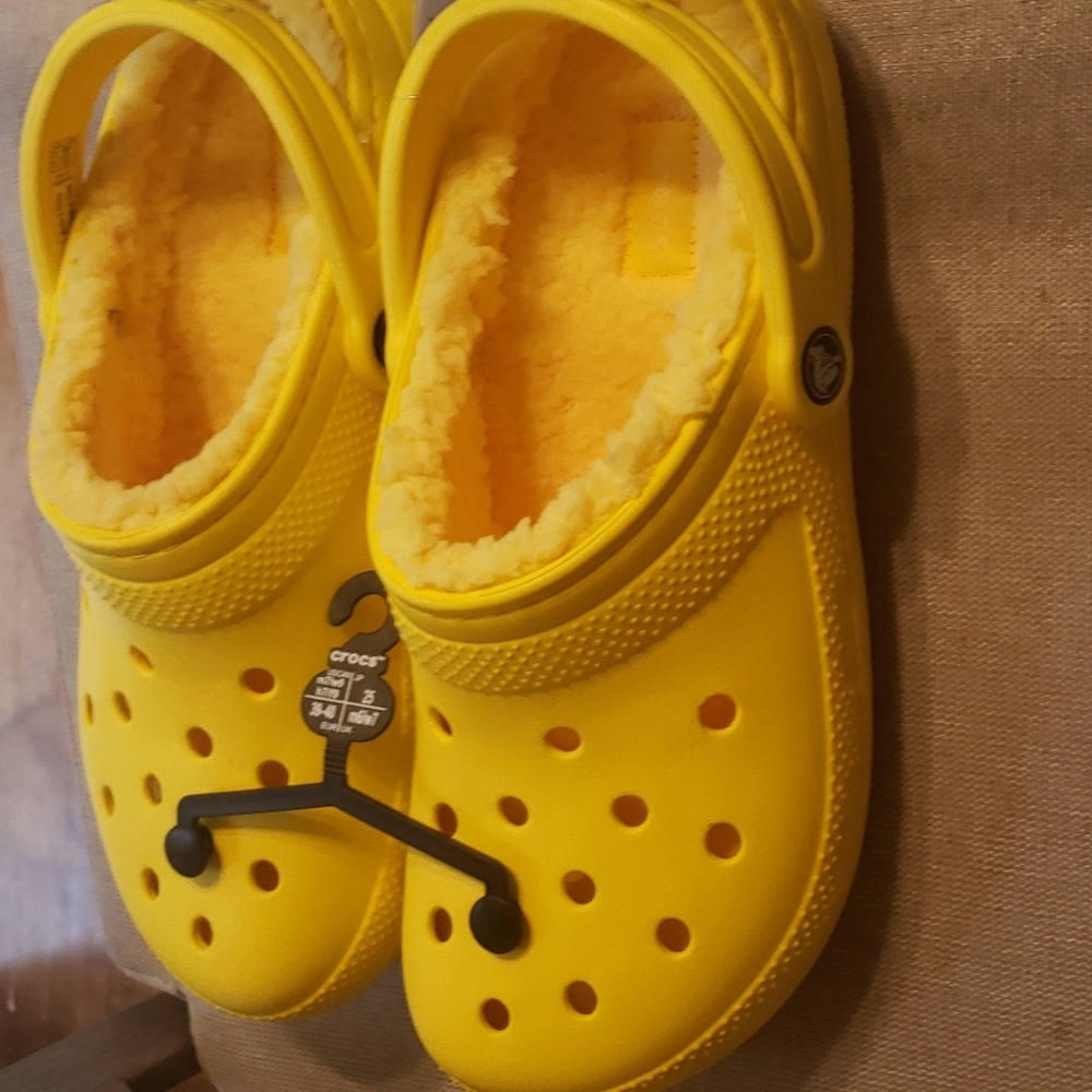Classic Lined CROCS Lemon Unisex Women 9 / Men 7 (ORIGINAL STATE - Never Worn)